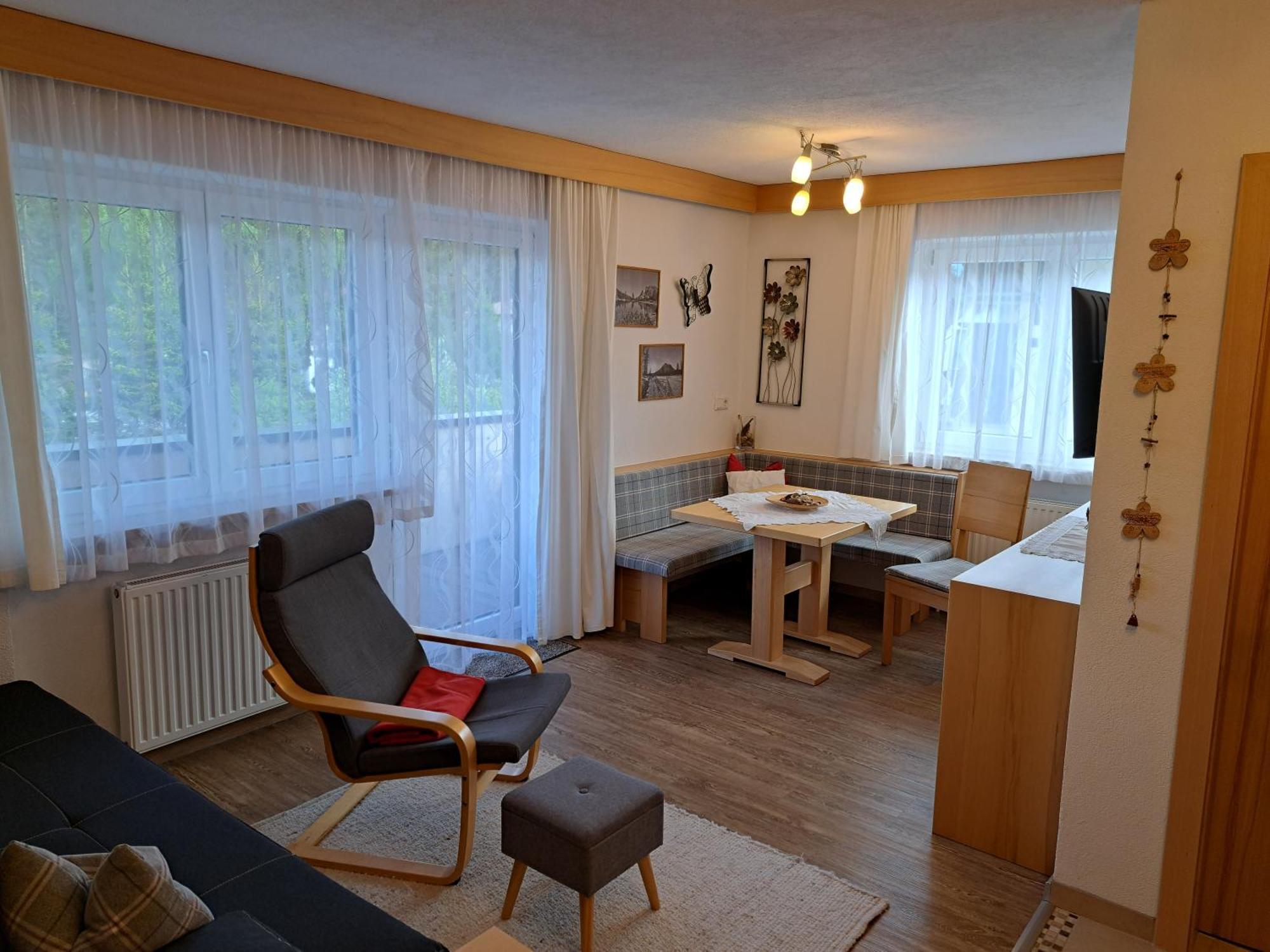 ליוטאש Apartmenthaus Bader מראה חיצוני תמונה