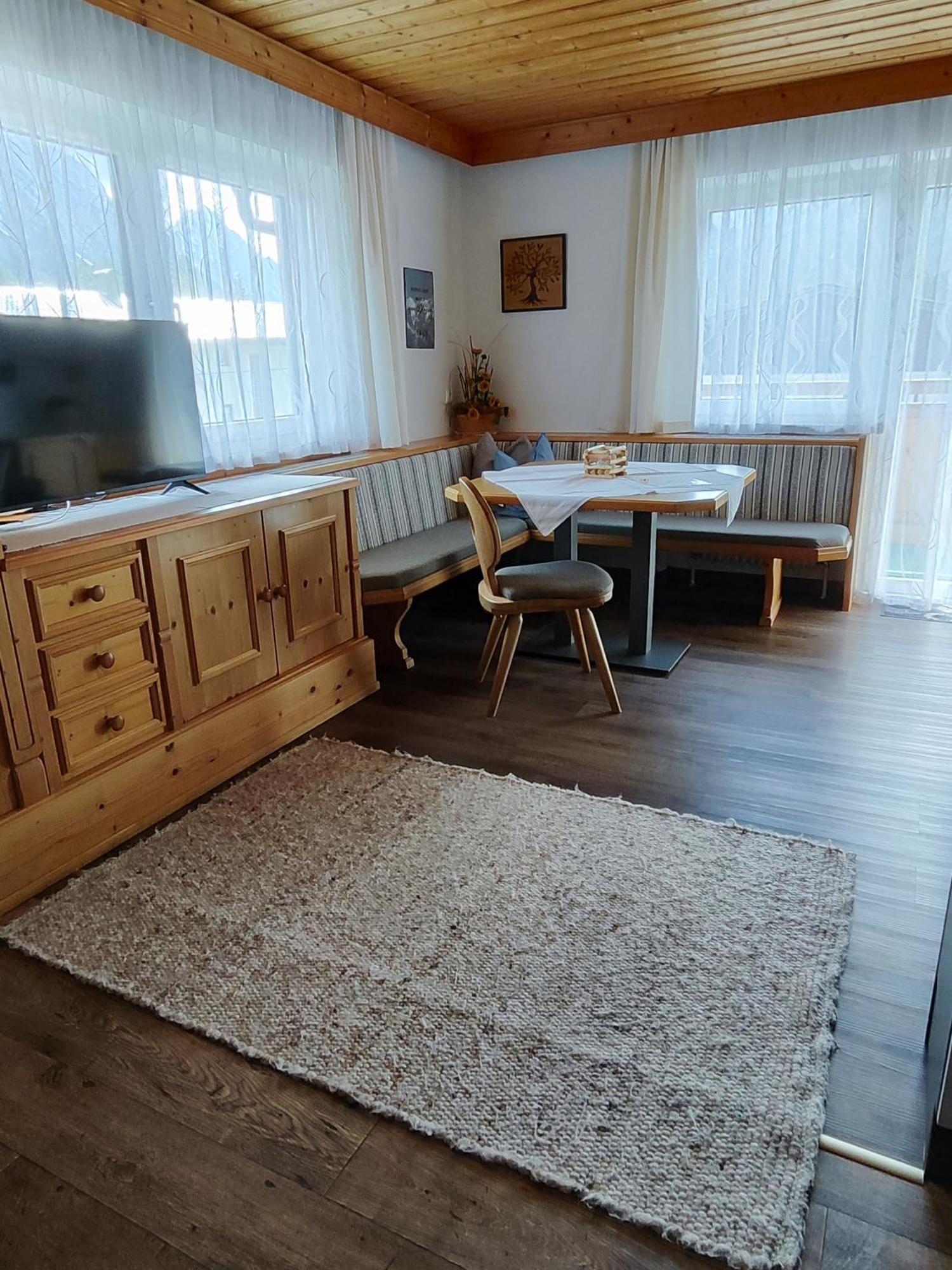 ליוטאש Apartmenthaus Bader מראה חיצוני תמונה